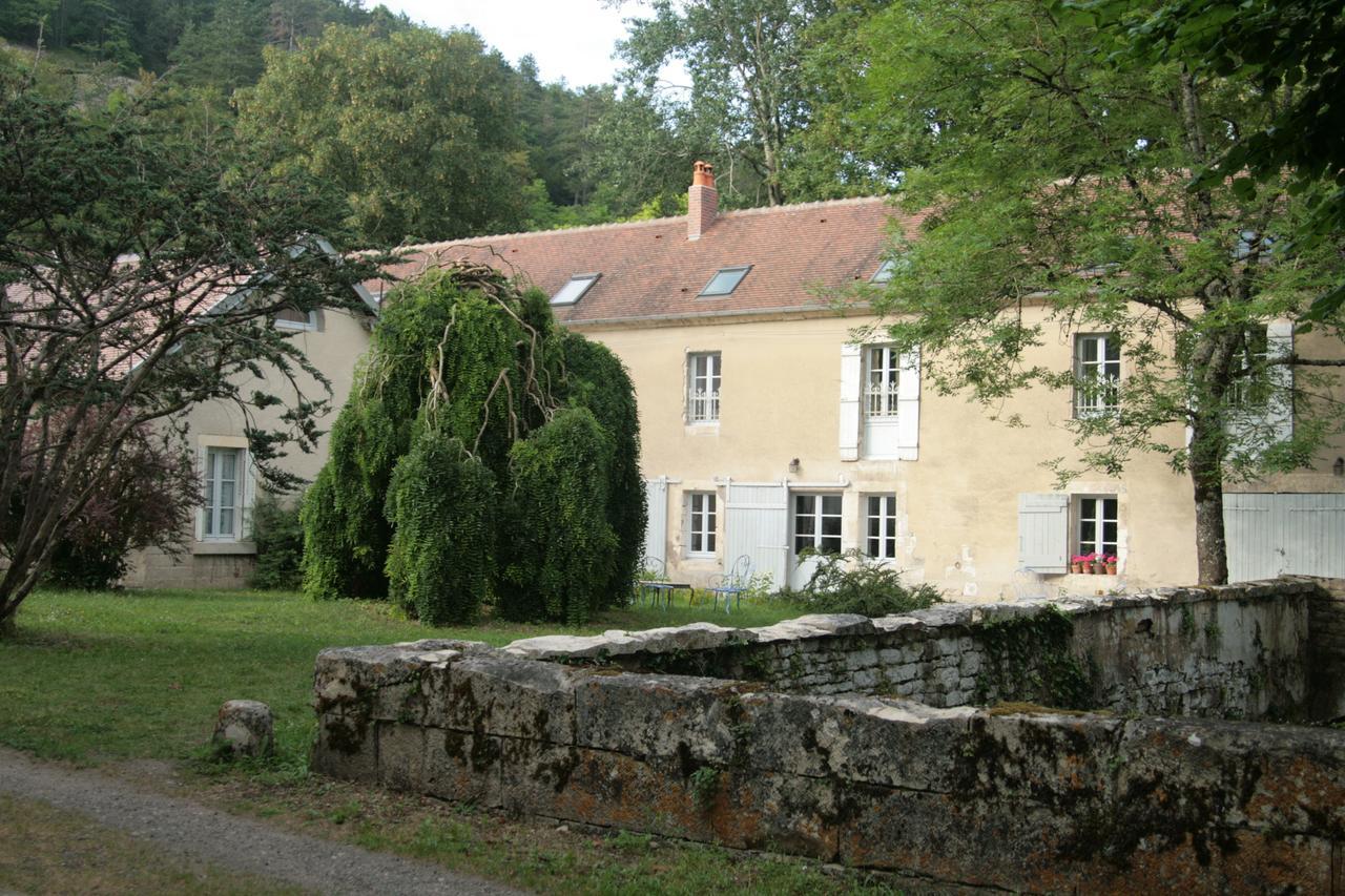 Domaine Des Douves Bed & Breakfast Ancy-le-Franc Exterior foto