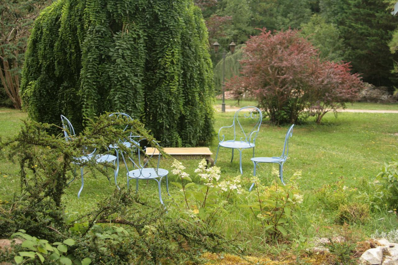 Domaine Des Douves Bed & Breakfast Ancy-le-Franc Exterior foto