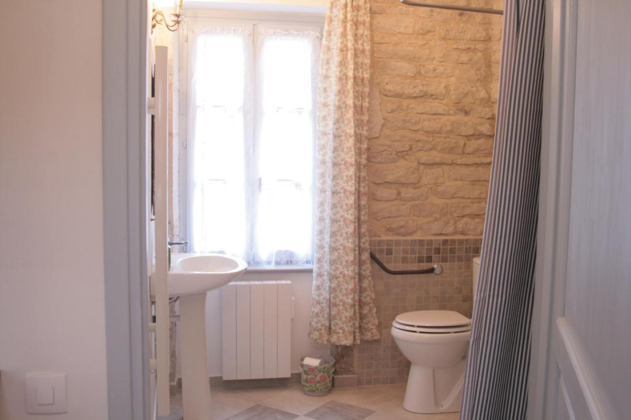 Domaine Des Douves Bed & Breakfast Ancy-le-Franc Exterior foto