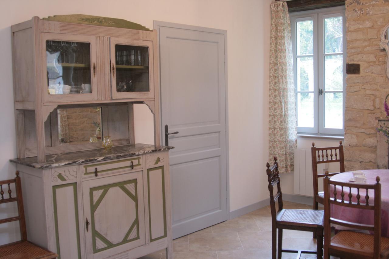 Domaine Des Douves Bed & Breakfast Ancy-le-Franc Exterior foto